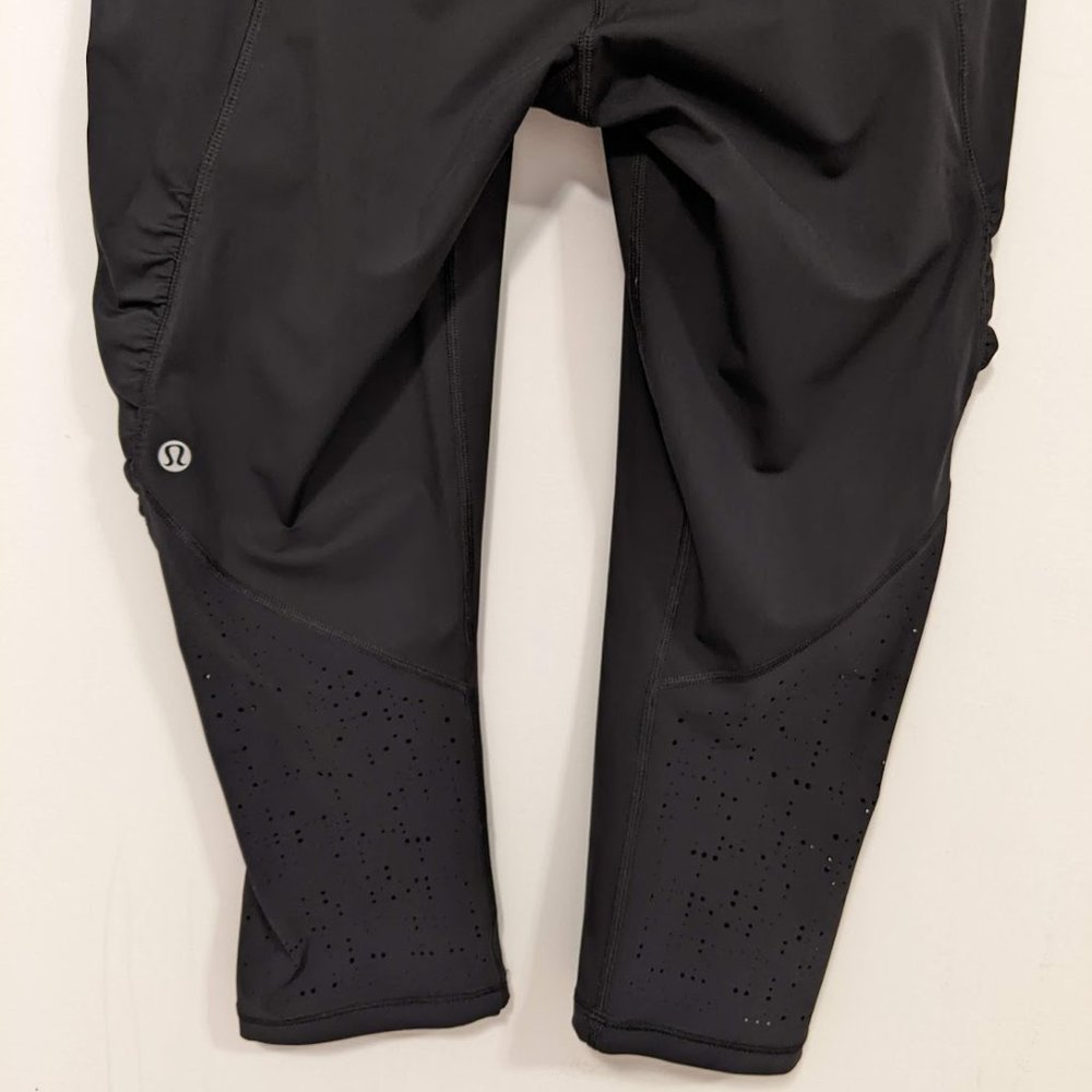 Lululemon Water Bound Crop Black/Apex Stripe Printed Black Dune 8 - Picture 15 of 16